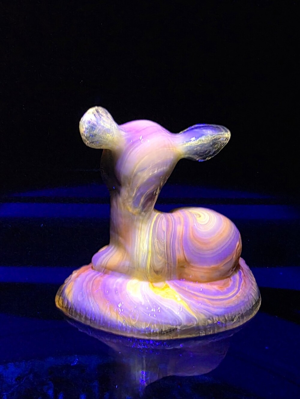 Boyd Glass Slag Bingo Deer Figurine GLOWS. - Picture 15 of 15